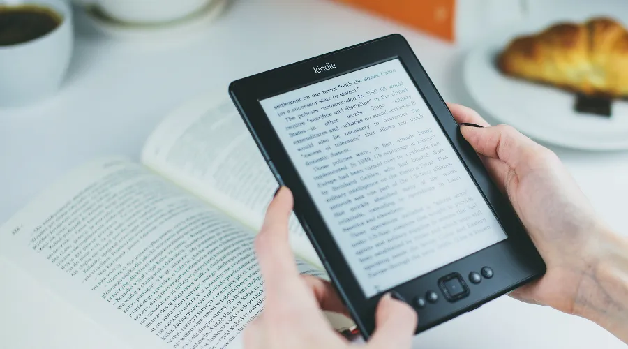 perbedaan ebook dan buku cetak