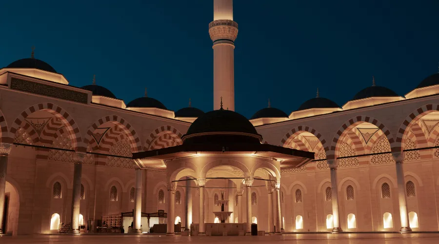 pahala sholat tahajud di bulan ramadhan