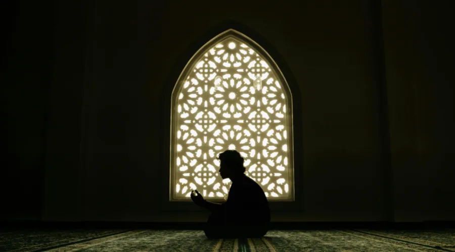 rajin sholat tahajud tapi rugi di mata allah