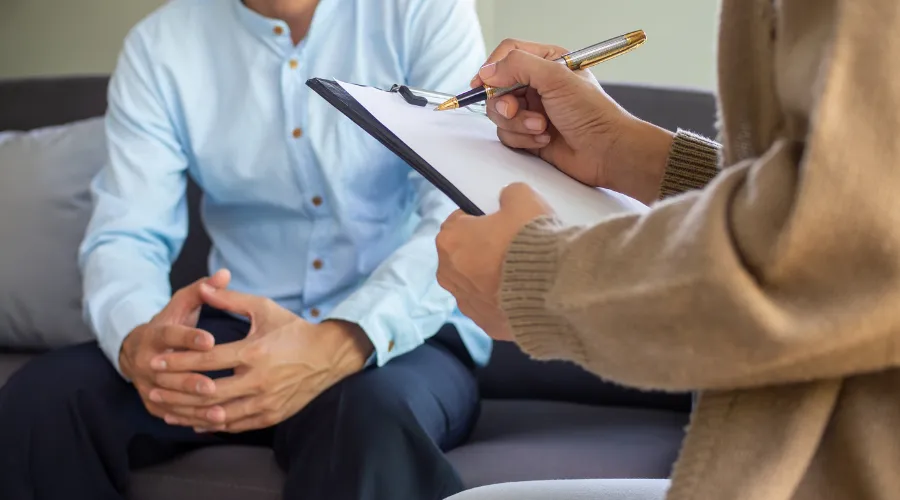 cara mengatasi sakit hati menurut psikolog